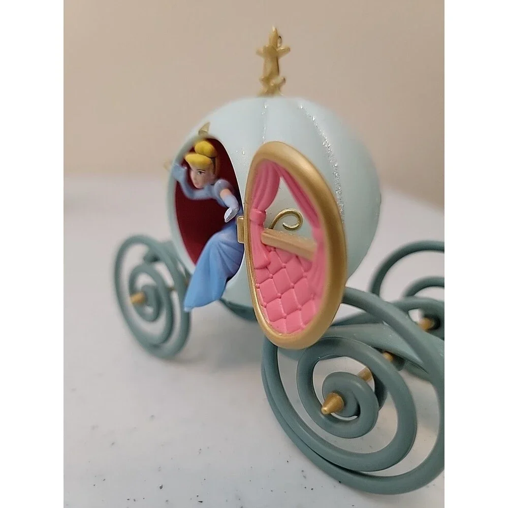 Hallmark Keepsake Ornament Walt Disney's Cinderella 